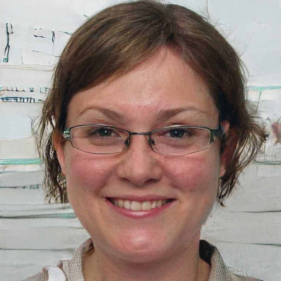 Ângela M.